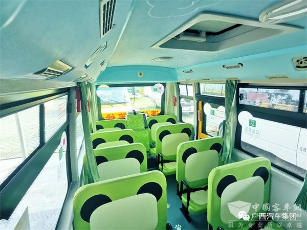 開學(xué)季，五菱校車又開啟一波全新守護(hù)！