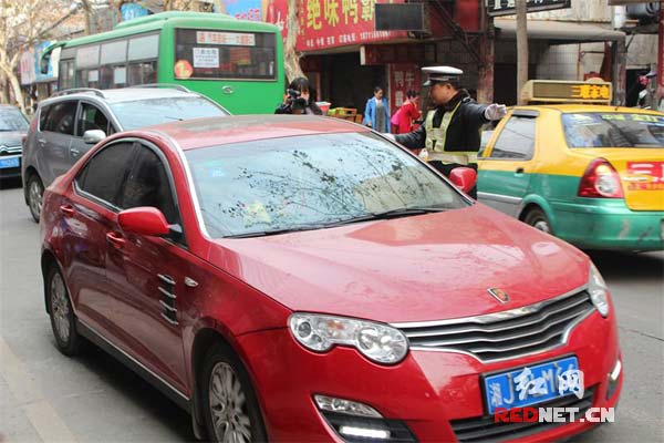 安鄉(xiāng)：嚴(yán)格元旦路面整治 嚴(yán)查過往校車、私家車等