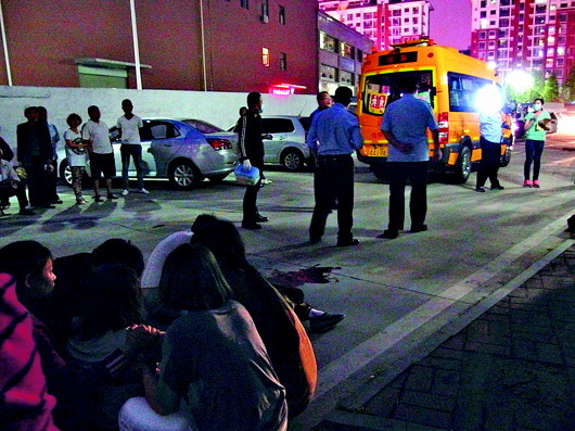 11歲男孩被校車碾軋身亡/ 11歲男孩被校車碾軋身亡