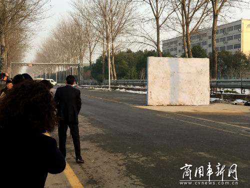 瘋狂校車直面瘋狂測(cè)試 宇通表示很淡定 瘋狂校車直面瘋狂測(cè)試 宇通表示很淡定