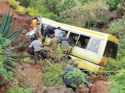 坦桑尼亞發生 一起校車事故