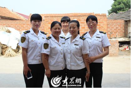 五年如一日 萊西交運校車“五朵金花”心念孤殘女孩