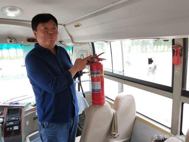 山東省濱州市：陽信縣翟王鎮中小學教會學生1分鐘安全逃離校車