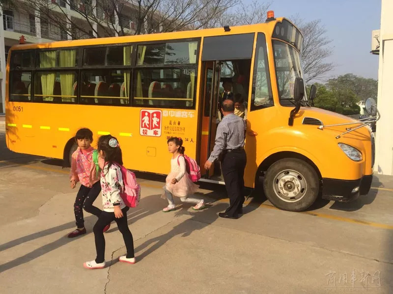 原創 | 開學第一課，說說校車那些事兒