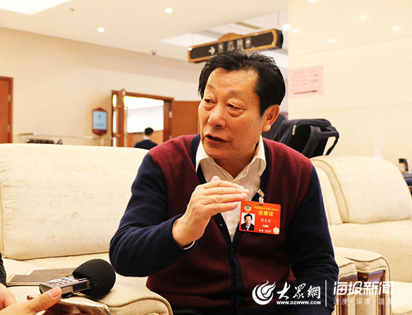 兩會聲音|建議推廣由校車接送小學(xué)生上下學(xué) 兩會聲音|建議推廣由校車接送小學(xué)生上下學(xué)