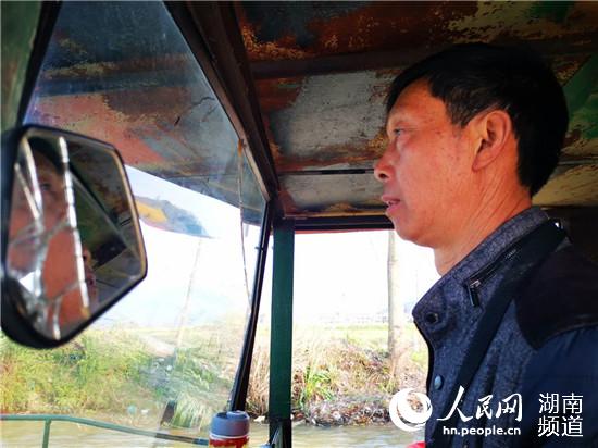 水上校車：擺渡擺渡 劃出孩子求學(xué)路