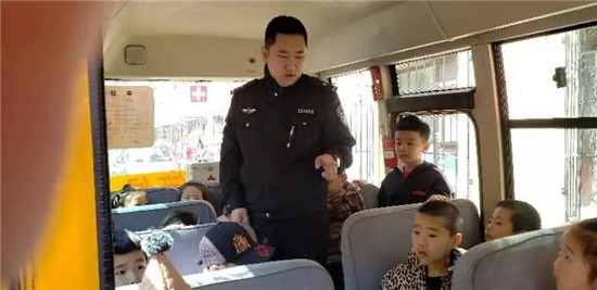 吉林市船營交管大隊加大對轄區校車安全隱患排查力度