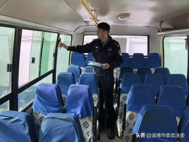 文昌湖交警積極開展校車臨檢及駕駛員安全教育培訓工作