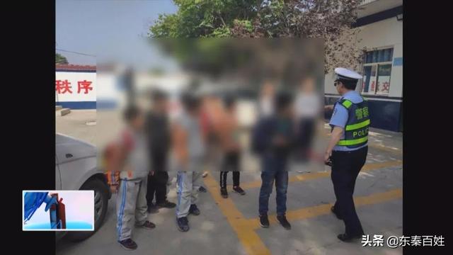 蒲城一7座“黑校車”塞進11名學生 司機還醉駕 蒲城一7座“黑校車”塞進11名學生 司機還醉駕