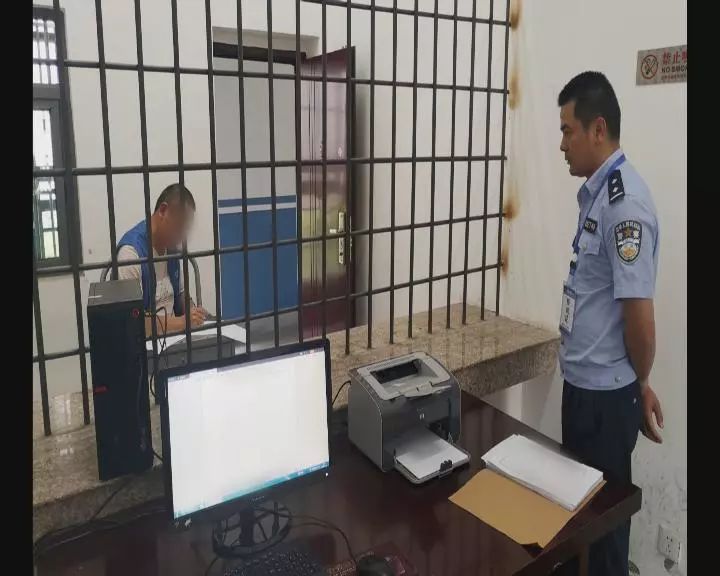 罰錢+刑拘，湘潭一“黑校車”被查！