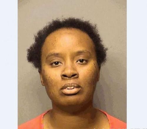 無德黑人女司機讓11歲小孩開校車視頻被瘋傳，第一時間被解雇