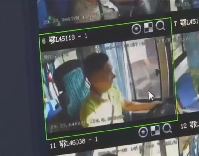 機智！湖北崇陽投用智慧校車：孩子遺忘在車上會自動報警