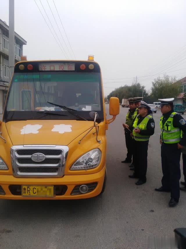 “任性”校車(chē)擅改路線，多部門(mén)聯(lián)合查處