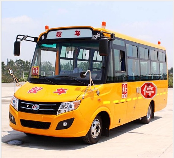 嚴(yán)厲查處校車超員