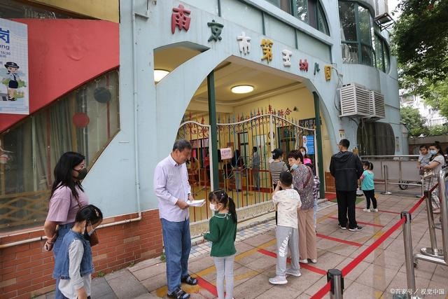 廣東湛江：男童被鎖校車(chē)內(nèi)9小時(shí)后身亡、欲蓋彌彰則嚴(yán)懲不貸！