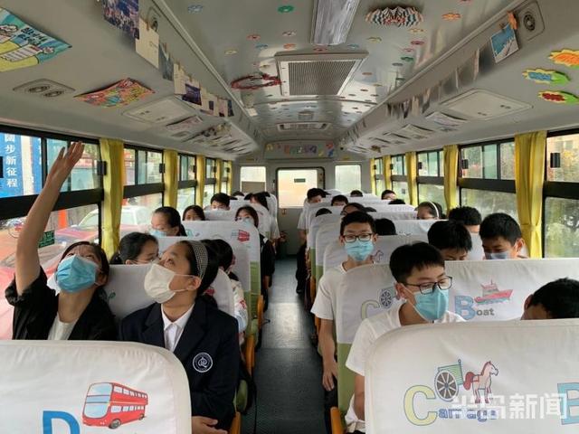 新增46條線路！開學(xué)首日，青島15萬學(xué)生乘坐“大鼻子”校車！