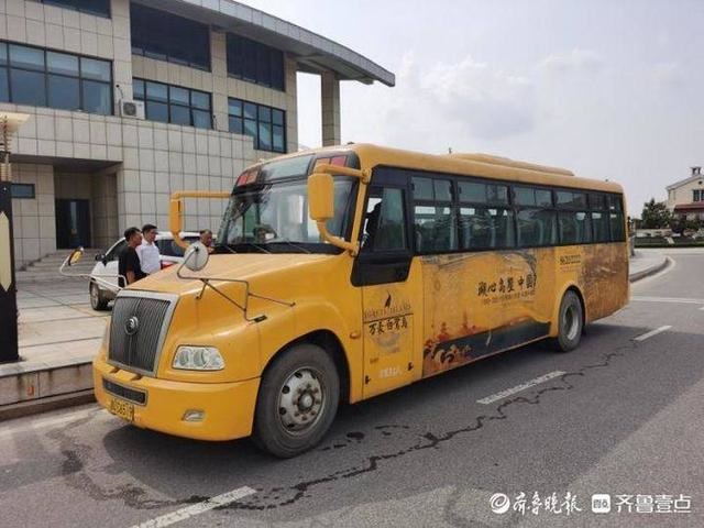 山東:惠民縣大年陳鎮,愛心企業情系教育,莘莘學子喜獲校車 山東:惠民縣大年陳鎮,愛心企業情系教育,莘莘學子喜獲校車