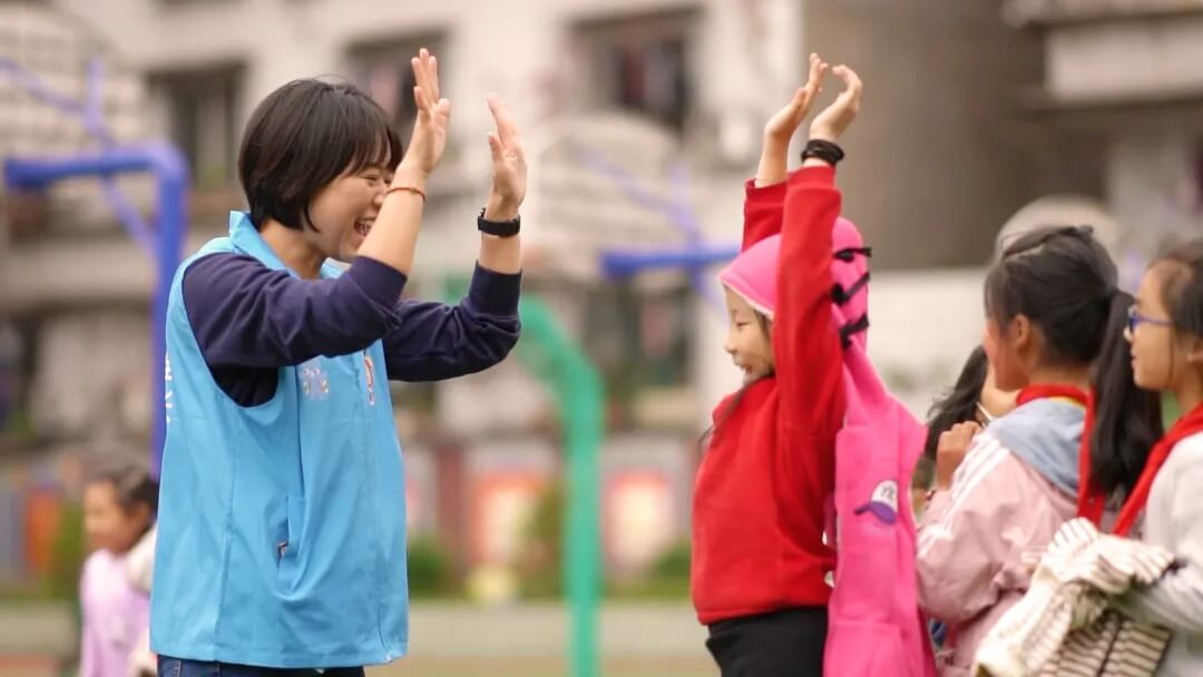 志愿者篇:孩子的笑臉,讓我停不下來! 志愿者篇:孩子的笑臉,讓我停不下來!