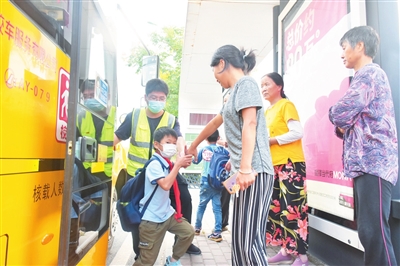 肥東縣:鄉村學校打造“移動紅色課堂” 賡續紅色血脈 肥東縣:鄉村學校打造“移動紅色課堂” 賡續紅色血脈