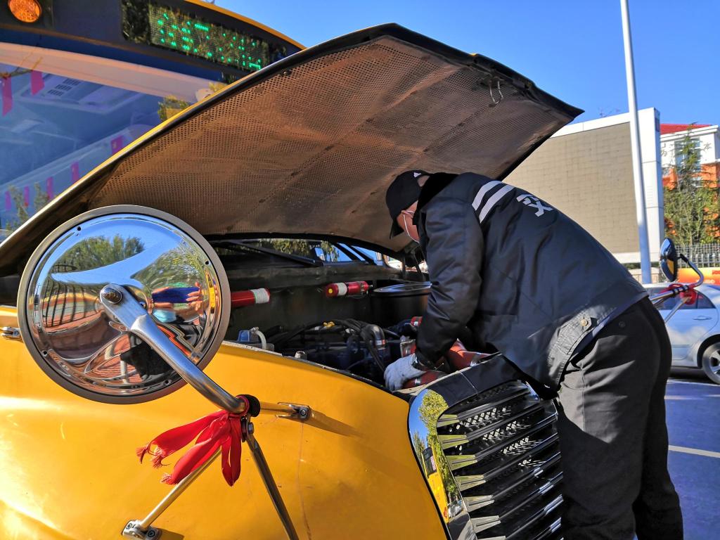 讓孩子們溫暖乘車!青島2000余輛溫馨校車全面開暖風 讓孩子們溫暖乘車!青島2000余輛溫馨校車全面開暖風
