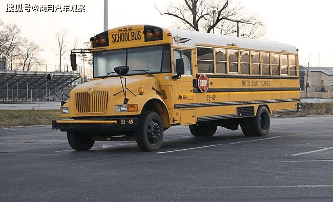 新能源校車何時能“持證上崗”？