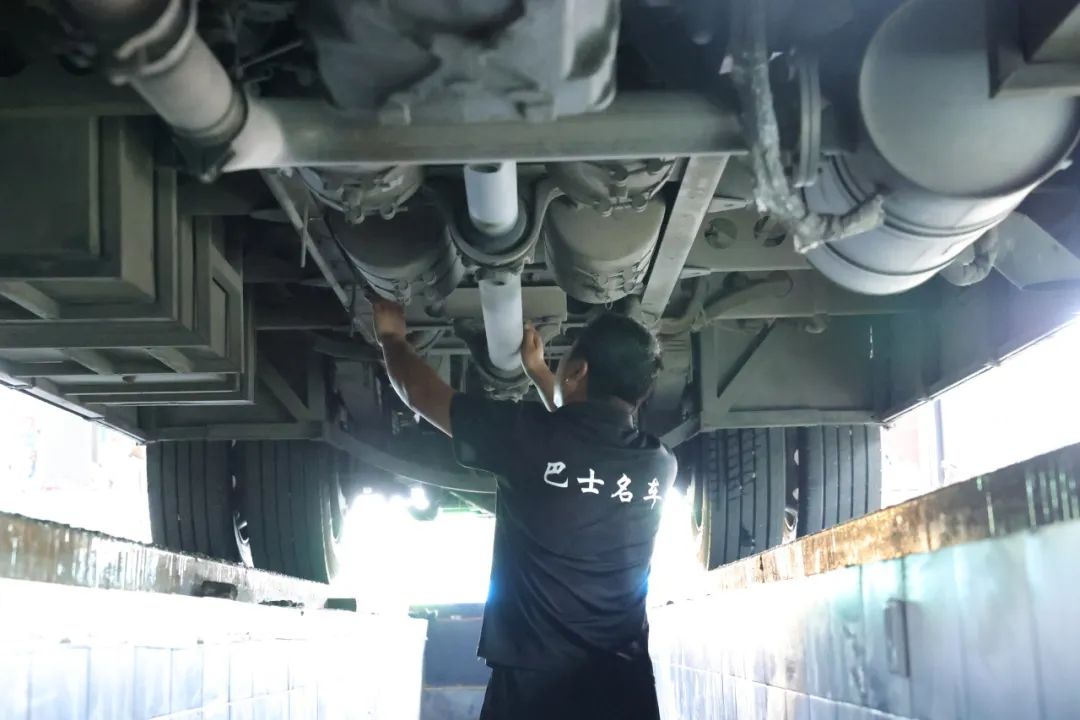 校車“大體檢” ,守護平安上學路 校車“大體檢” ,守護平安上學路