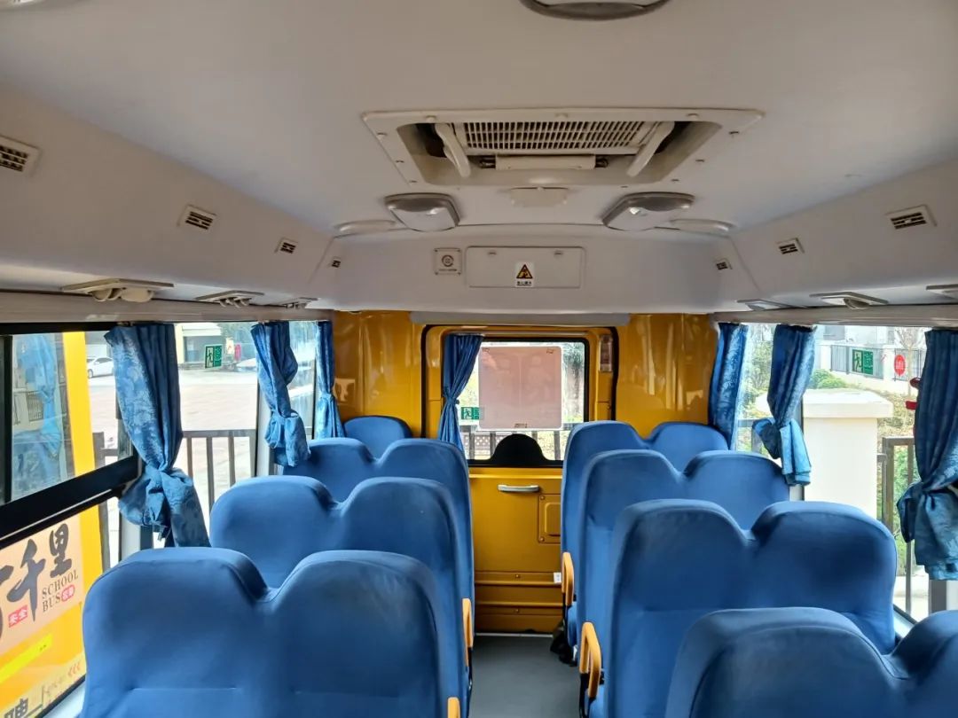 護航開學季,筑牢學生平安上學路——行千里校車開展安全大檢查 護航開學季,筑牢學生平安上學路——行千里校車開展安全大檢查