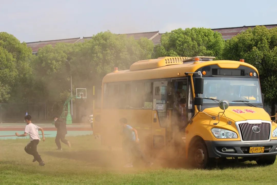嵊州長運：守護未來，長運校車安全演練
