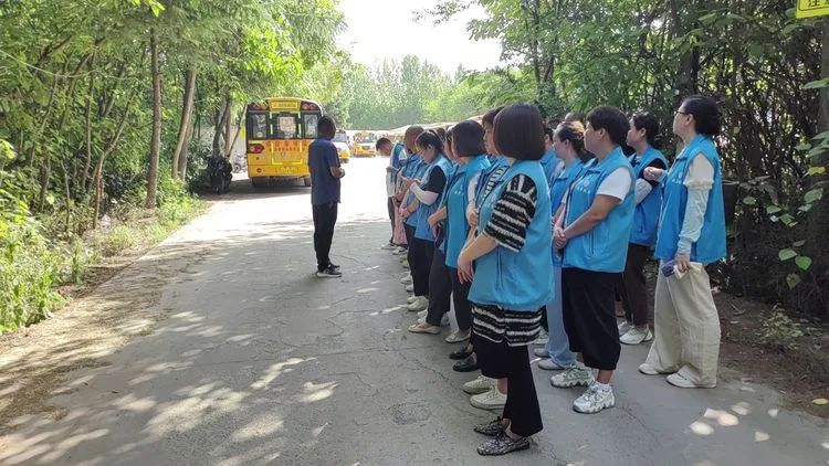 “校車應急演練 筑牢安全防線” 校車安全應急演練紀實 圖片