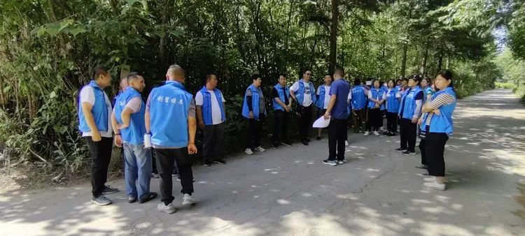 “校車應急演練 筑牢安全防線” 校車安全應急演練紀實 圖片