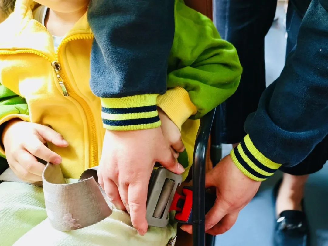 青蘋果幼稚園校車安全疏散演練/ 青蘋果幼稚園校車安全疏散演練