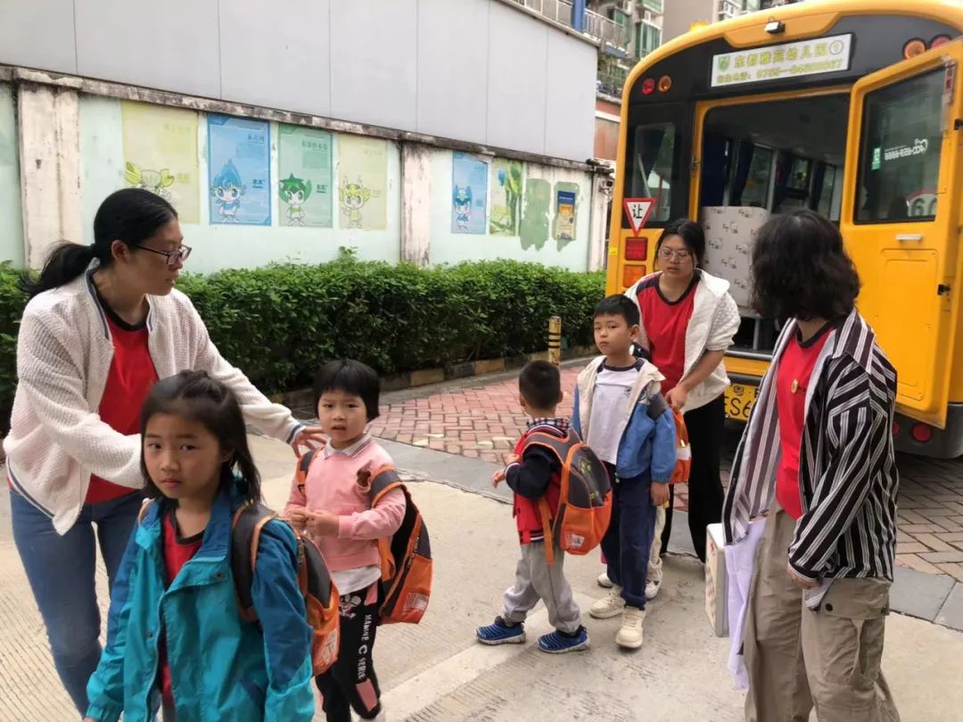 平安乘車,安全“童”行校車應急疏散演練 圖片