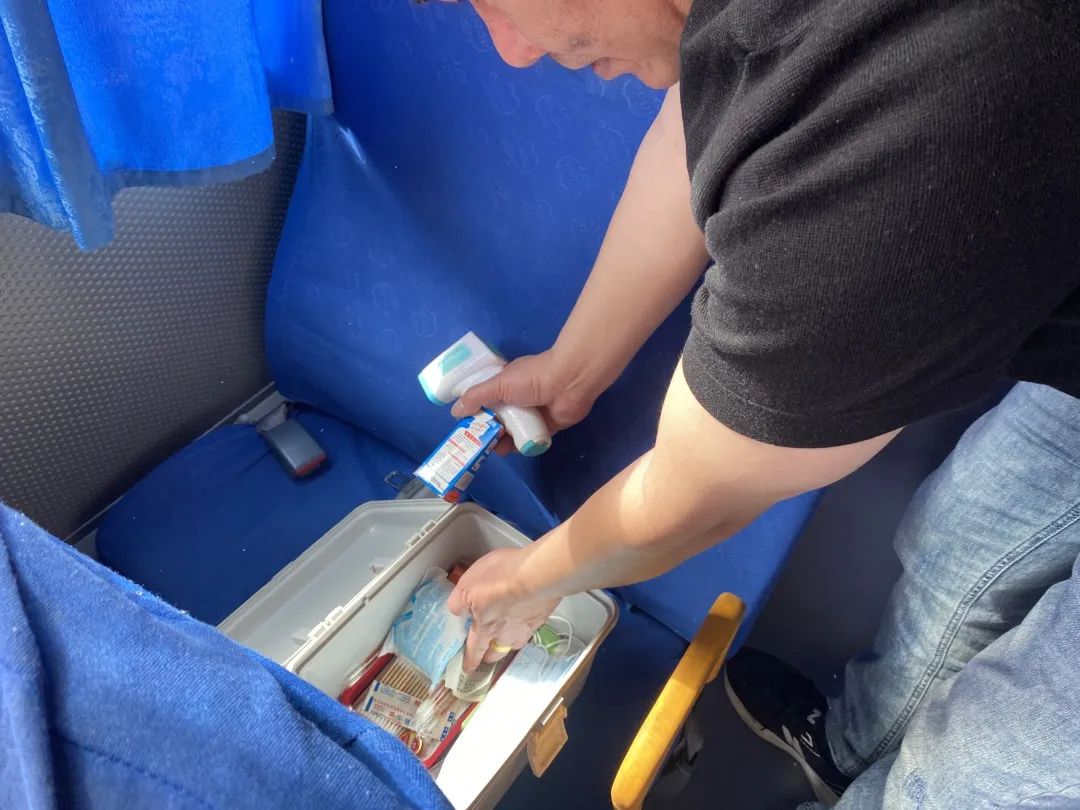 【校車安全】平安乘車，為愛護航——成田實驗幼兒園校車安全應急演練