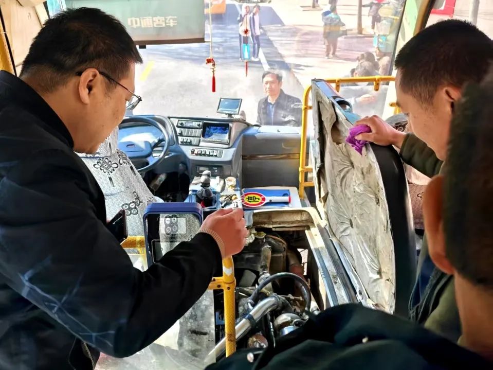 “體檢+練兵”雙管齊下丨淄川區開啟校車“全天候守護”模式 “體檢+練兵”雙管齊下丨淄川區開啟校車“全天候守護”模式