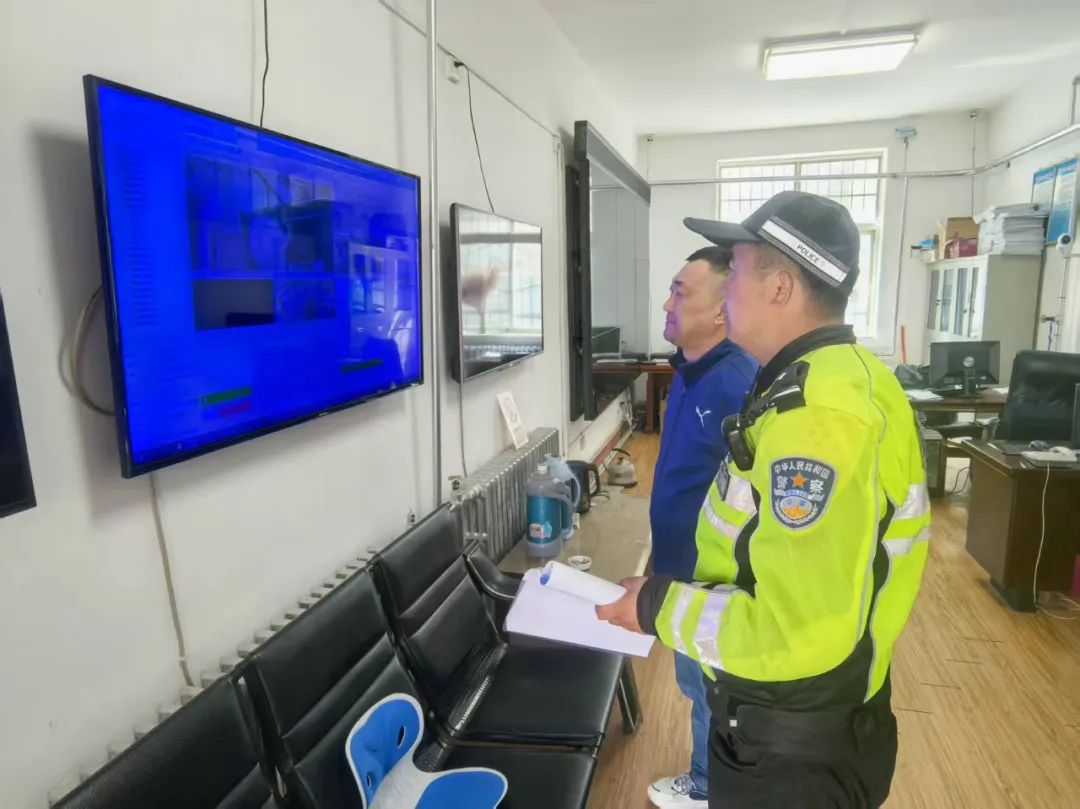 西寧交警“查隱患、強監管” 筑牢交通安全防線 圖片