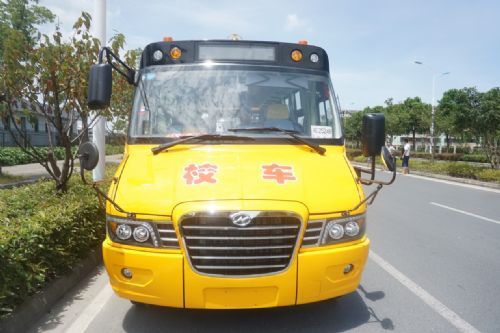 海格校車已成功交付西安市閻良區交通運輸局