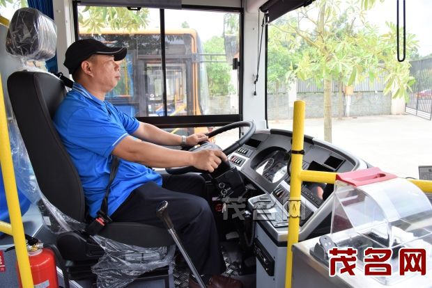 廣東茂名電白區(qū)即將開通水東城區(qū)學(xué)校21條專線校車