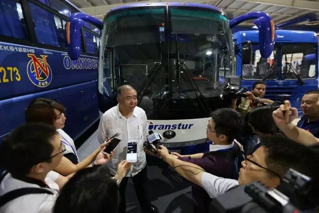 宇通參加古巴工業(yè)展3款車型體現(xiàn)“中國制造”高水準(zhǔn) 宇通參加古巴工業(yè)展3款車型體現(xiàn)“中國制造”高水準(zhǔn)