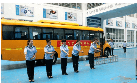 車(chē)休人不休 東港校車(chē)開(kāi)展照管員暑期“比武練兵” 車(chē)休人不休 東港校車(chē)開(kāi)展照管員暑期“比武練兵”