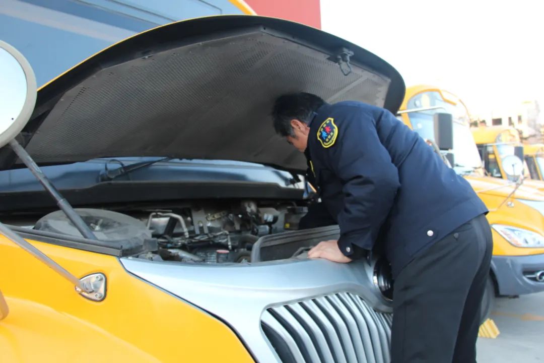 【工作動(dòng)態(tài)】日照經(jīng)開(kāi)區(qū)校車人“寒假”忙安全! 圖片