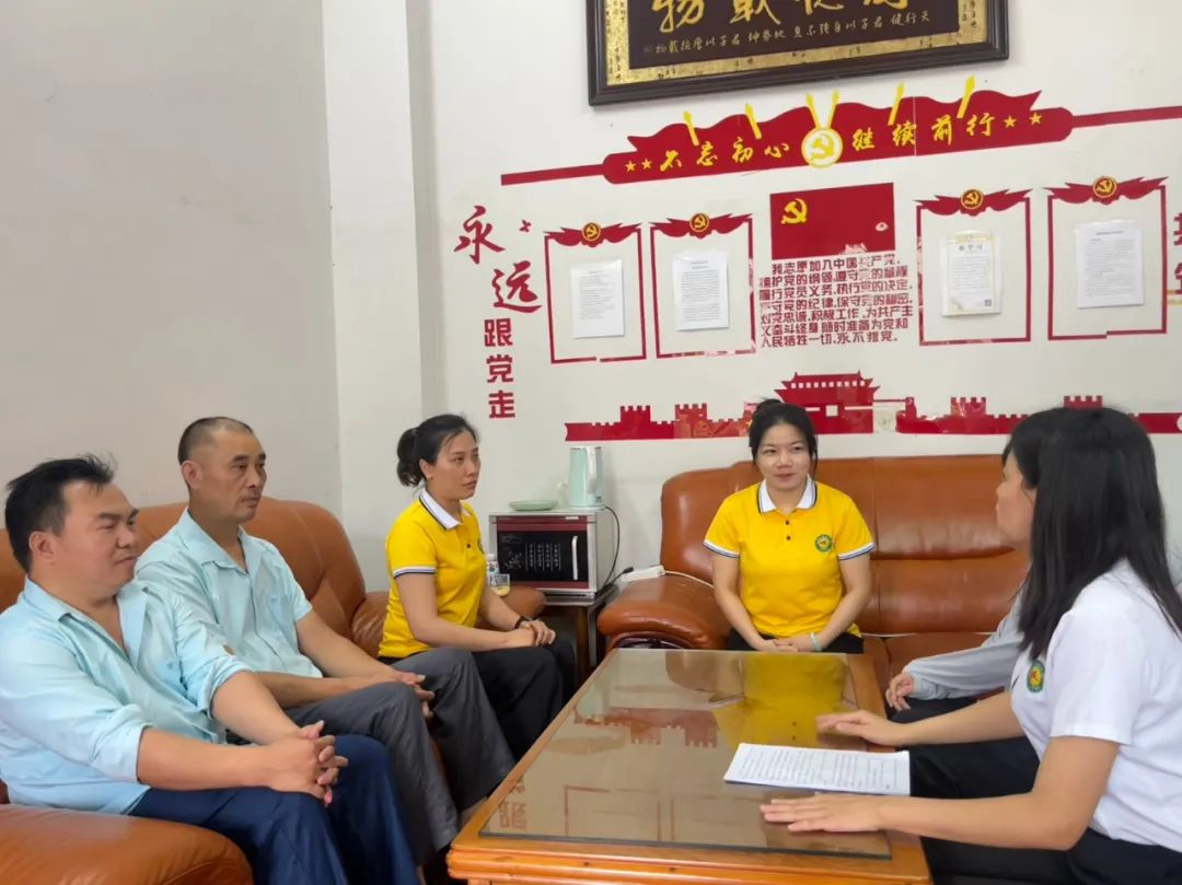 安全乘校車 平安伴我行——大嶺金色未來(lái)幼兒園校車消防應(yīng)急演練 安全乘校車 平安伴我行——大嶺金色未來(lái)幼兒園校車消防應(yīng)急演練