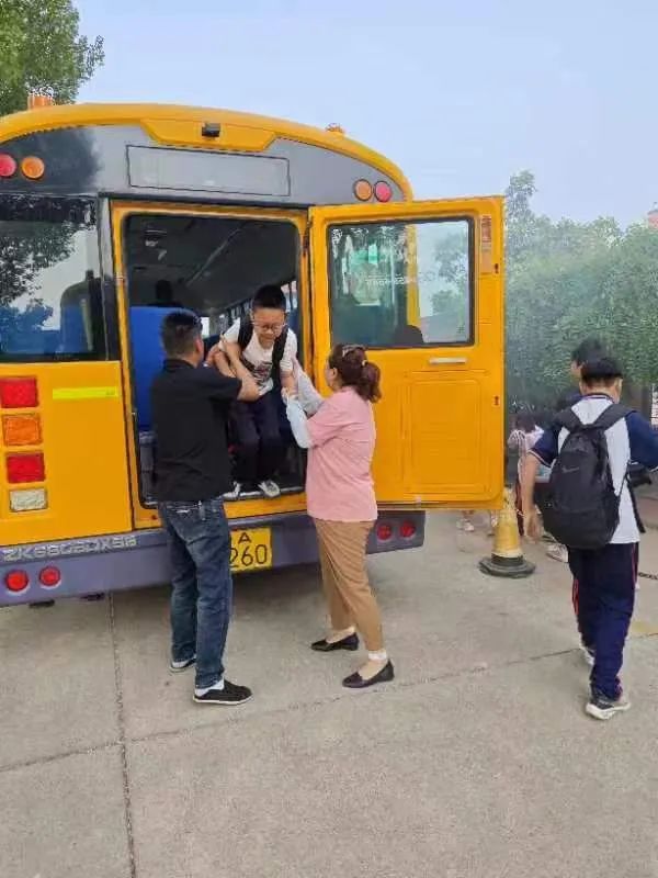 以演筑防，安全“童”行丨凱際校車開啟消防交通預案應急演練