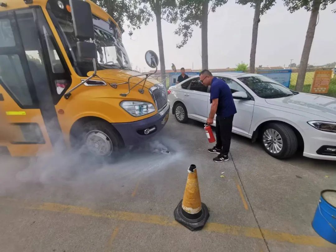 以演筑防，安全“童”行丨凱際校車開啟消防交通預案應急演練