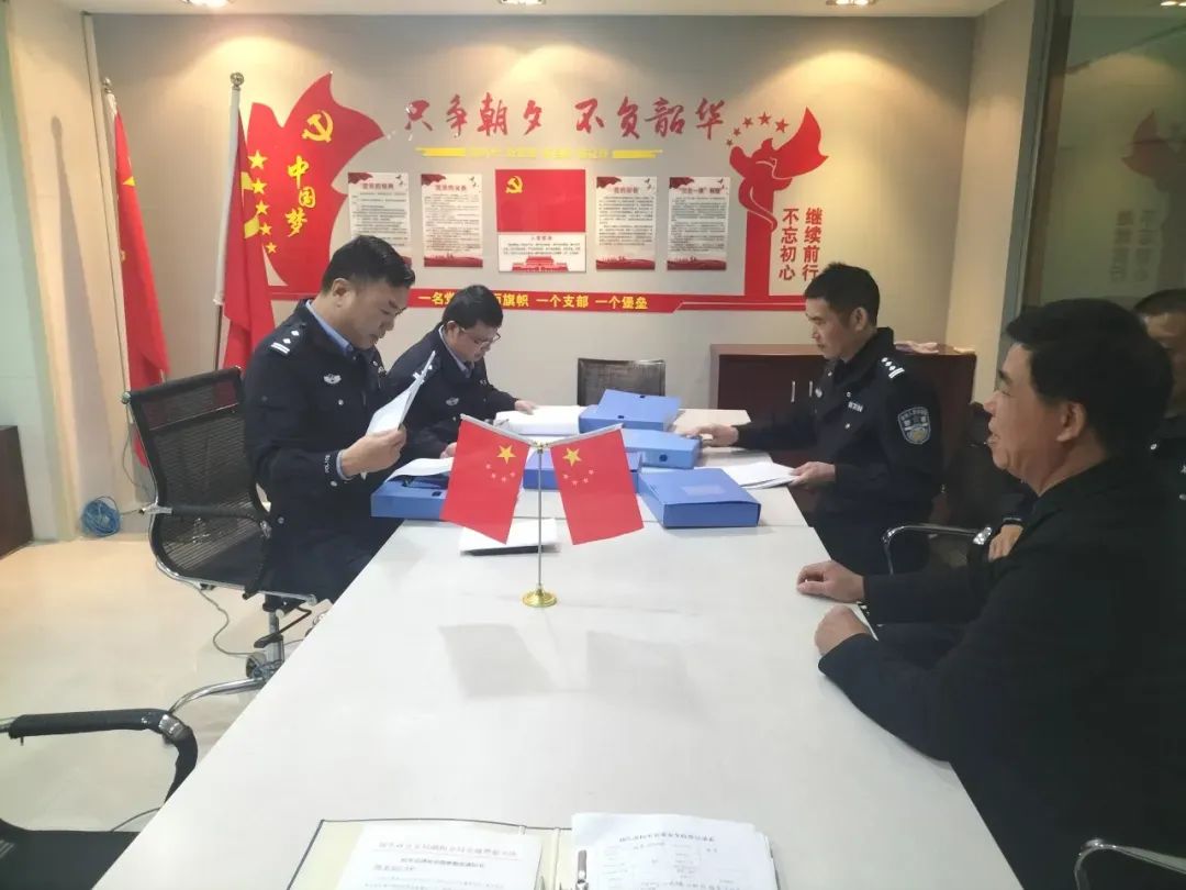 潮陽一學校校車被檢查!結果... 圖片