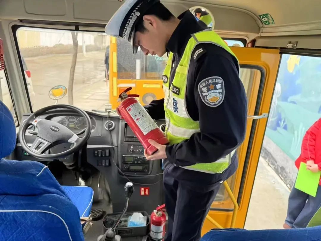 許昌公安：將安全“置頂” 為“平安”把關！