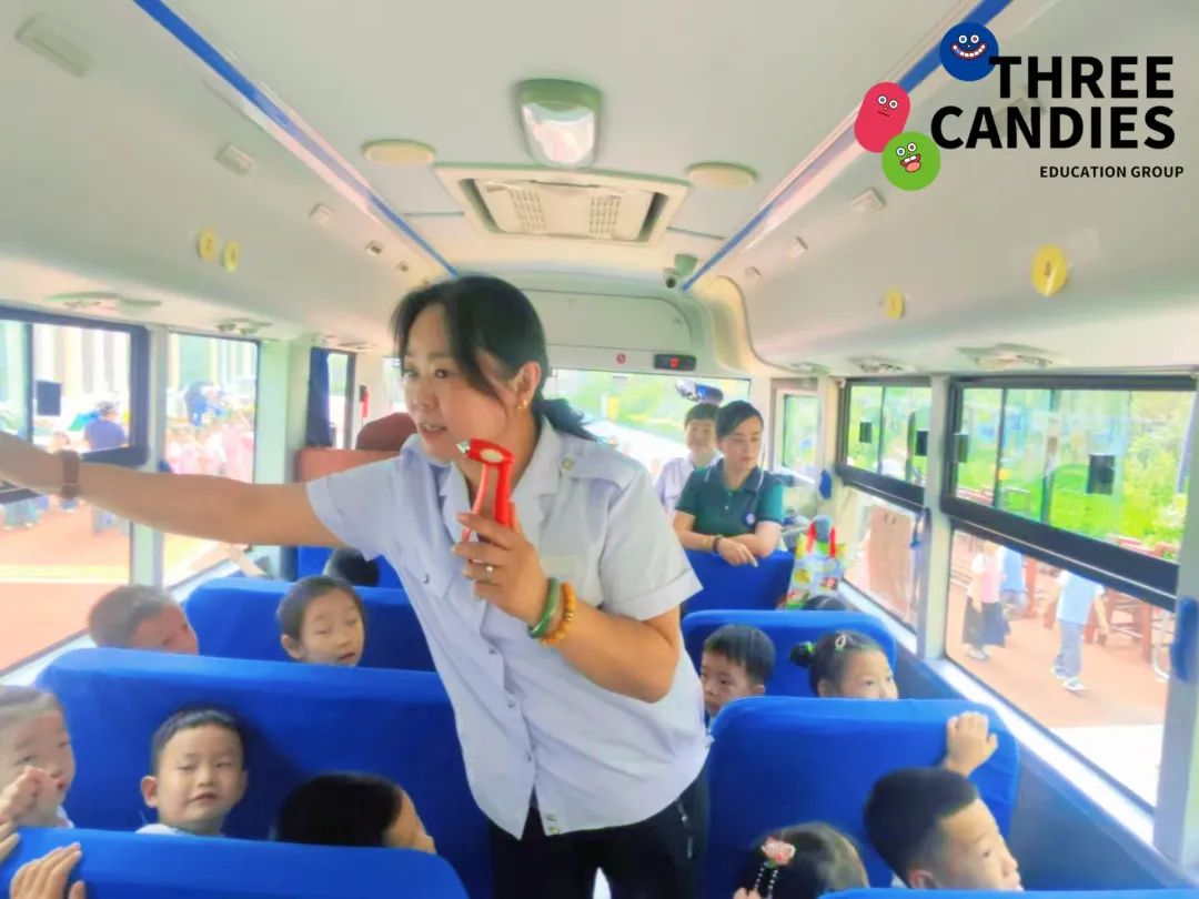 【校園安全】安全乘校車，平安伴我行——三顆糖御景新苑幼兒園校車安全應急演練