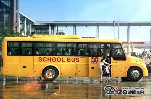 新校車標準之爭落幕 有望三月正式實施