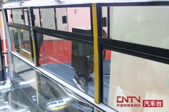 引領校車安全新時代 宇通發布安芯校車智能管理系統