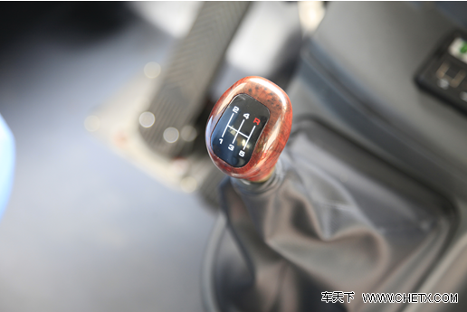 孩子安全大過天 深入體驗宇通“小飛俠”校車