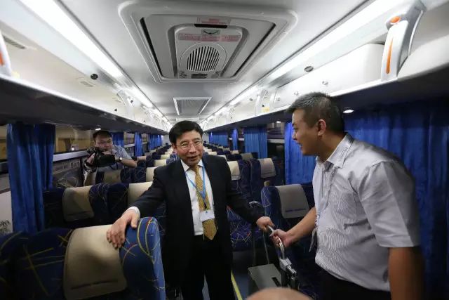 宇通參加古巴工業(yè)展3款車型體現(xiàn)“中國制造”高水準(zhǔn) 宇通參加古巴工業(yè)展3款車型體現(xiàn)“中國制造”高水準(zhǔn)